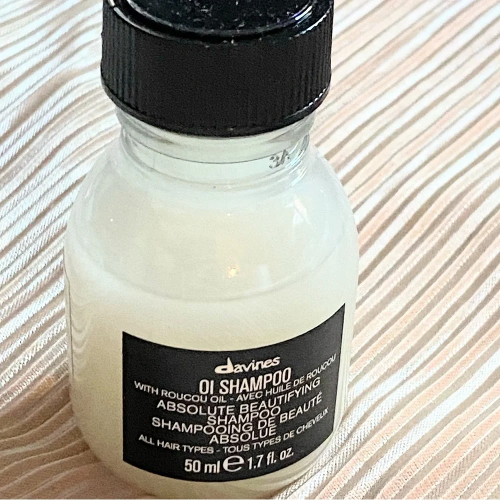 Davines OI Shampoo - Travel Size (50 ml)